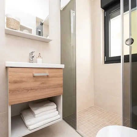 Fresca Guest house *